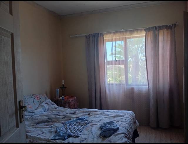 4 BEDROOM HOUSE FOR SALE IN UITENHAGE CENTRAL